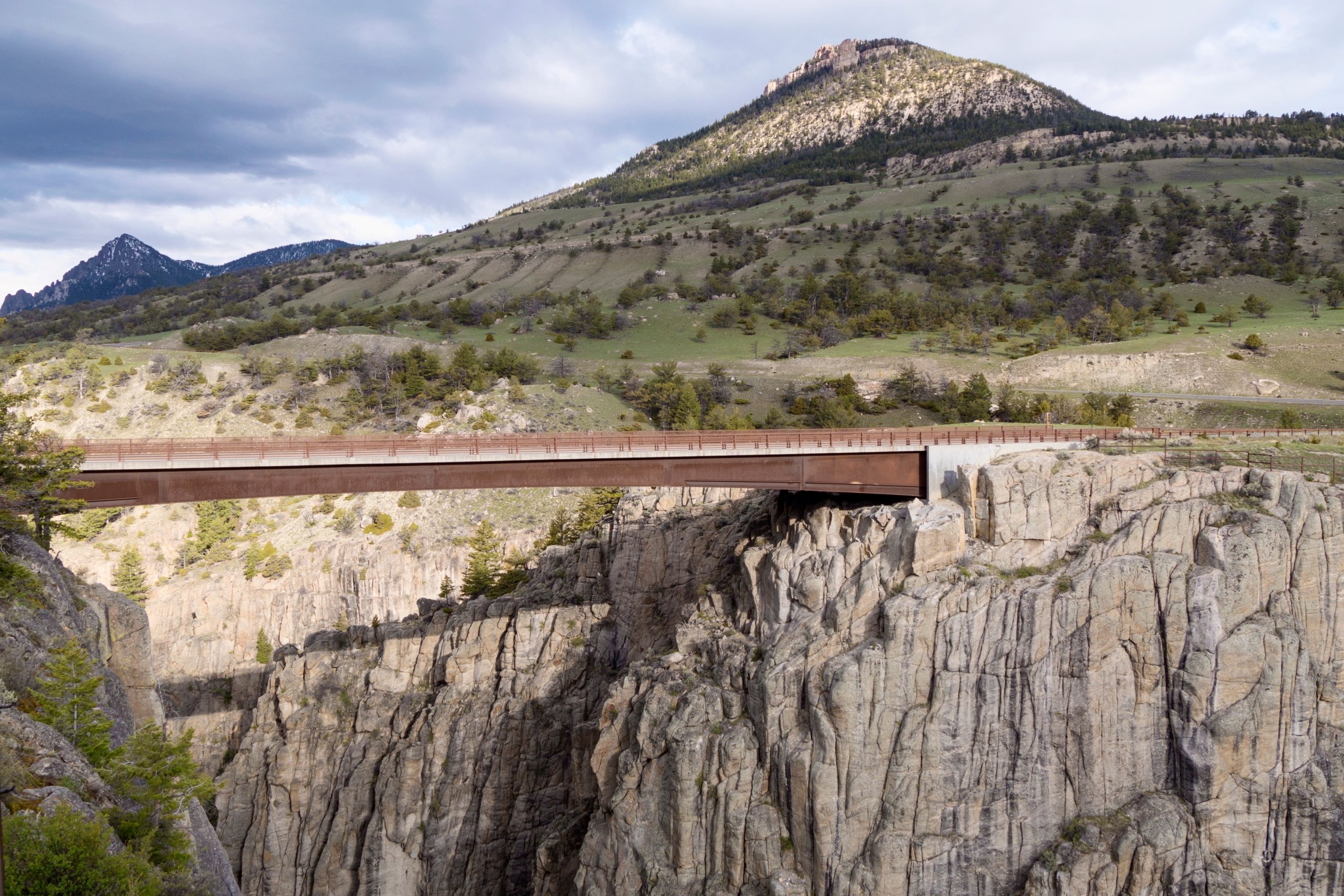 The Sunlight Bridge spanning the Clark's Fork canyon