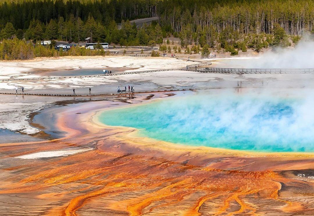 Vibrant Grand Prismatic Spring in Yellowstone National Park, showcasing stunning colors and natural beauty in Wyoming, USA