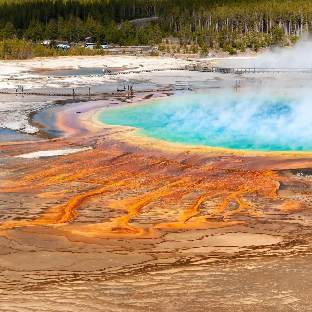 Vibrant Grand Prismatic Spring in Yellowstone National Park, showcasing stunning colors and natural beauty in Wyoming, USA