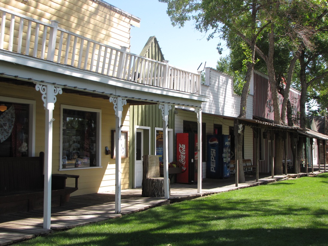 Buffalo Bill Cabin Village at the Buffalo Bill Resort ...